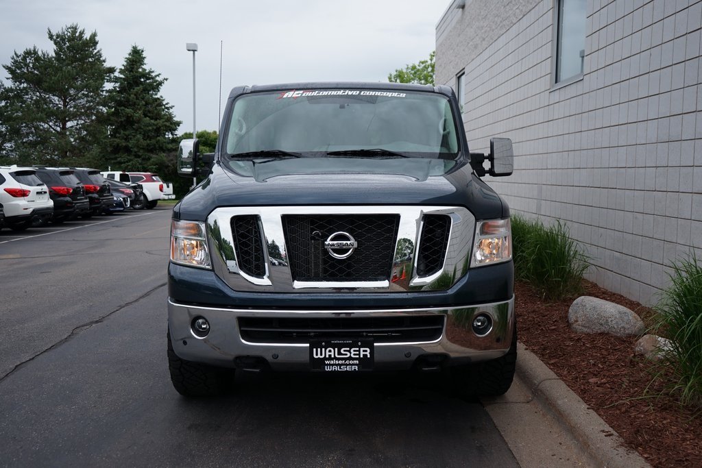 New 2019 Nissan NV Passenger PASSENGER SL 4X4 Full-size Passenger Van